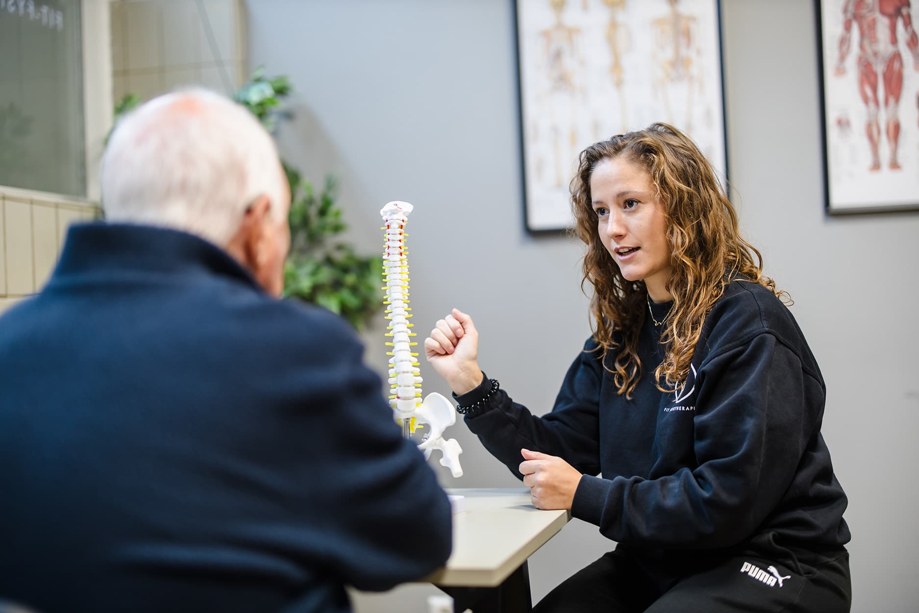 Integrale aanpak: voeding, beweging en herstel voor ouderen.